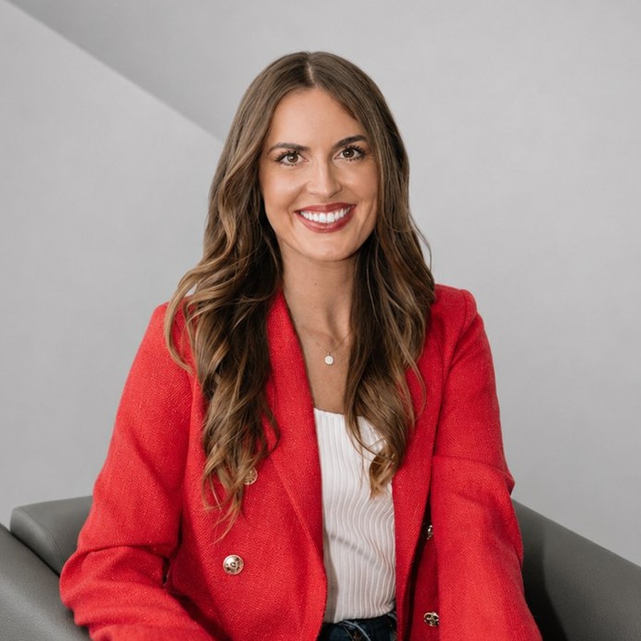 Kari Francisco — advisor & realtor